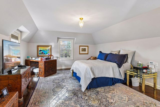 12 Merilane Avenue, Edina, MN 55436