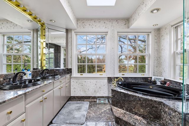 12 Merilane Avenue, Edina, MN 55436