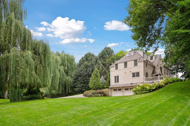 12 Merilane Avenue, Edina, MN 55436
