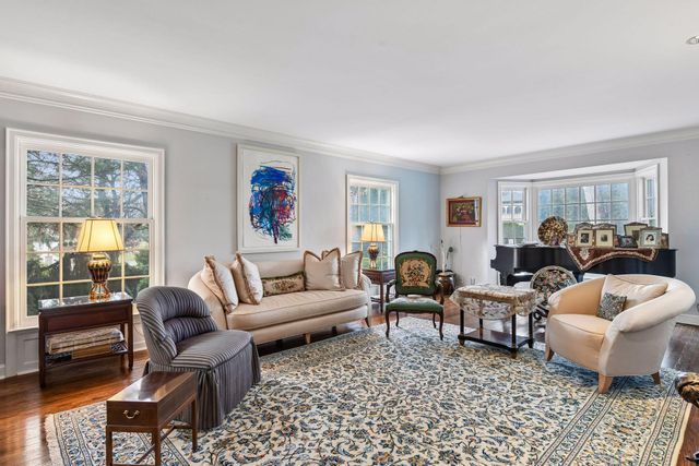 12 Merilane Avenue, Edina, MN 55436