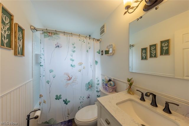 29226 W Willowick Drive, Willowick, OH 44095