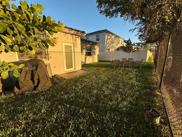 18576 SW 136th Ct, Miami, FL 33177