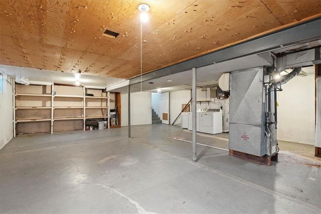 825 E 75th Street, Kansas City, MO 64131