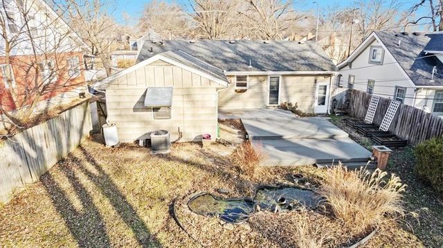 825 E 75th Street, Kansas City, MO 64131