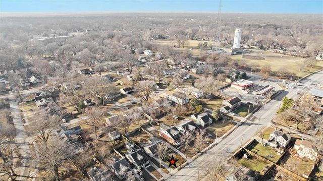 825 E 75th Street, Kansas City, MO 64131