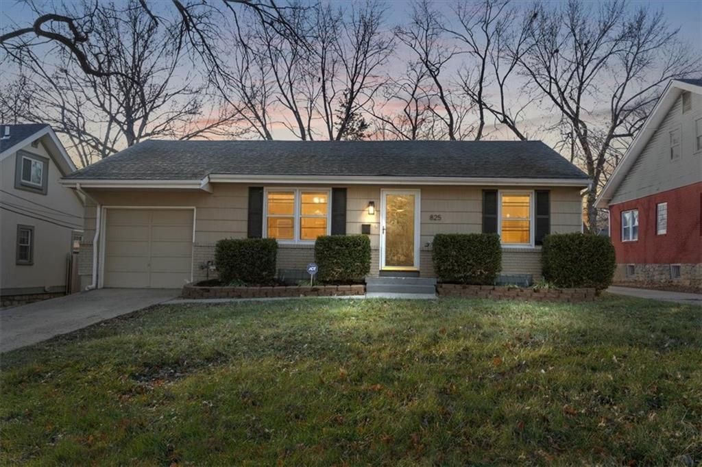 825 E 75th Street, Kansas City, MO 64131