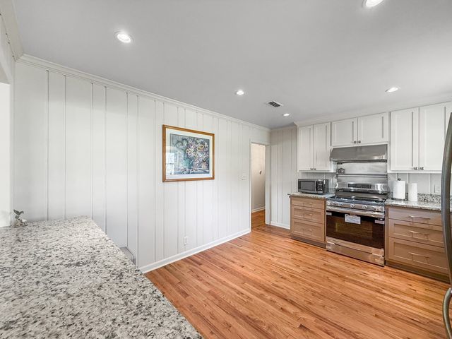 1700 Haisten Dr, Dothan, AL 36301