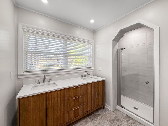 1700 Haisten Dr, Dothan, AL 36301