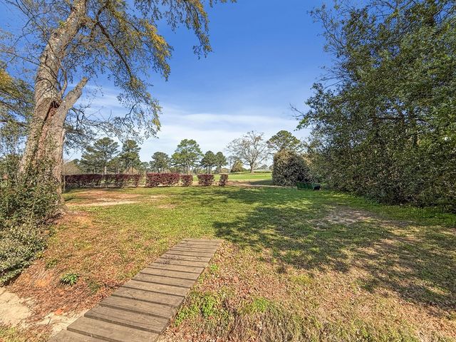 1700 Haisten Dr, Dothan, AL 36301