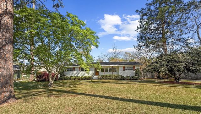 1700 Haisten Dr, Dothan, AL 36301