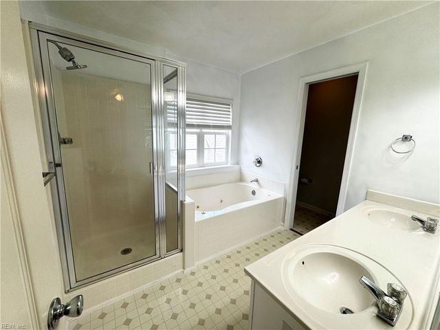 1504 Chateau Run CT, Virginia Beach, VA 23456