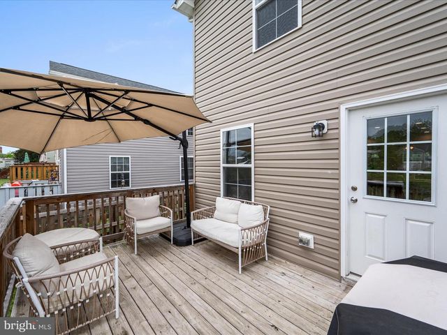 418 S CHARLES ST, Charles Town, WV 25414