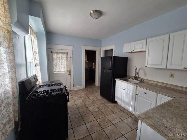 3709 Frances Avenue, Cheviot, OH 45211