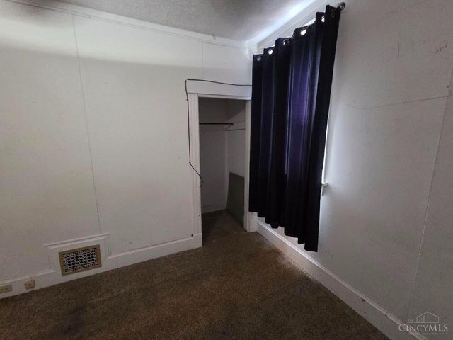 3709 Frances Avenue, Cheviot, OH 45211