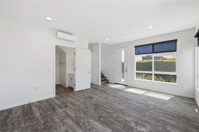 783 Wonder Lane, Costa Mesa, CA 92627