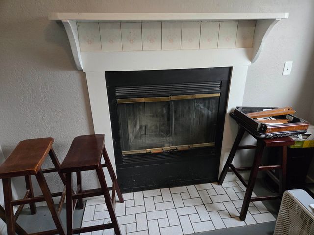 11210 W Taylor St, Wichita, KS 67212