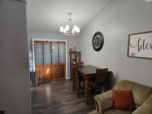 11210 W Taylor St, Wichita, KS 67212