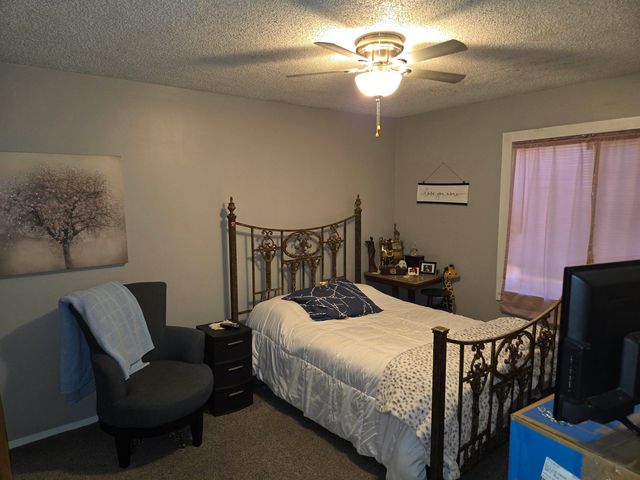 11210 W Taylor St, Wichita, KS 67212