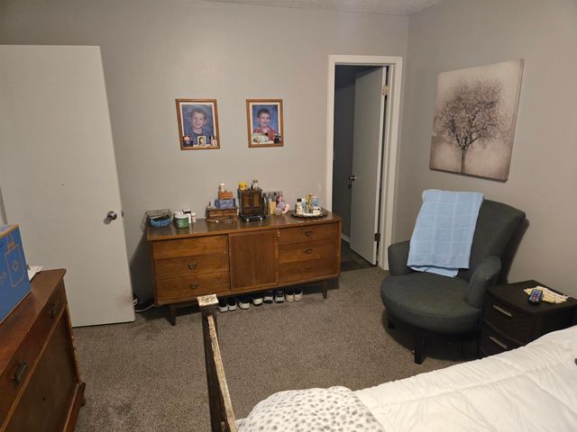 11210 W Taylor St, Wichita, KS 67212