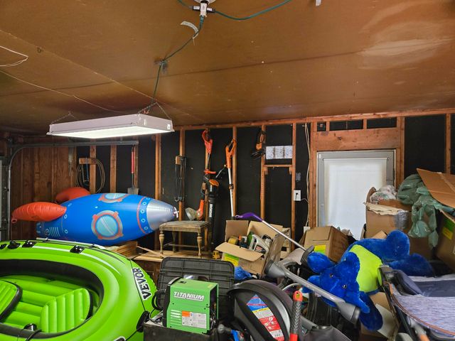 11210 W Taylor St, Wichita, KS 67212