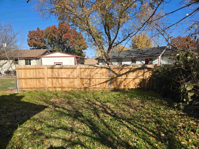 11210 W Taylor St, Wichita, KS 67212