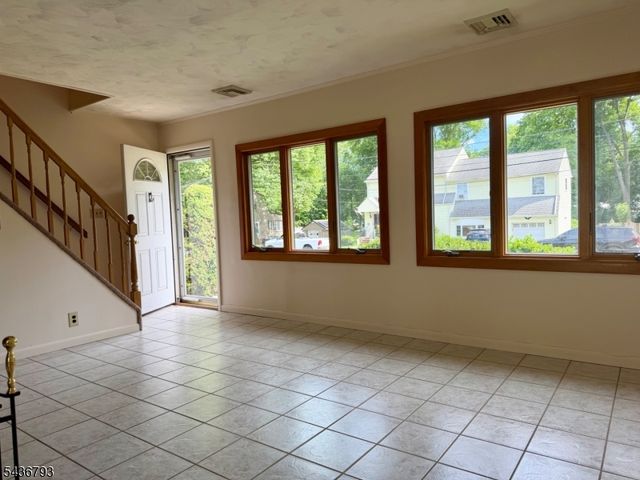 883 Milton Blvd, Rahway City, NJ 07065