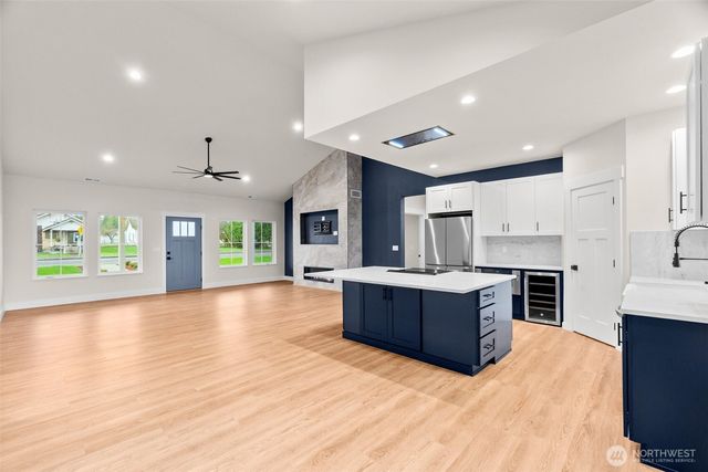 1421 W Main Street, Elma, WA 98541