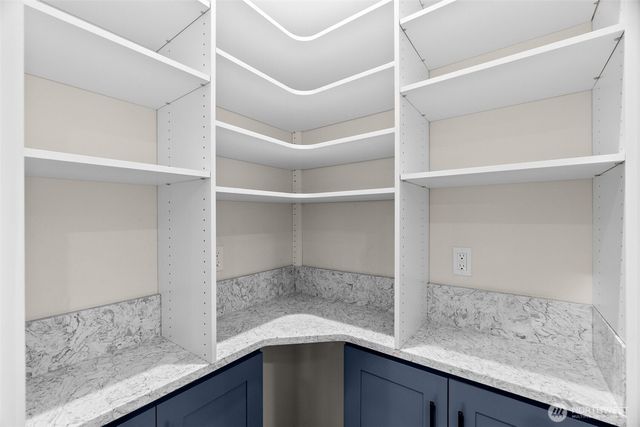 1421 W Main Street, Elma, WA 98541