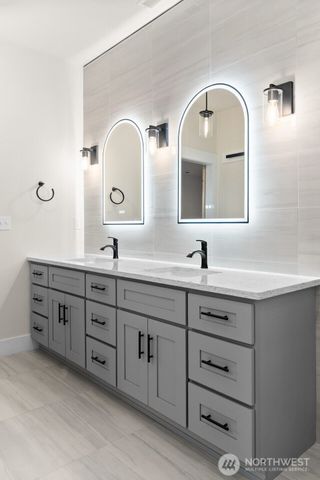 1421 W Main Street, Elma, WA 98541