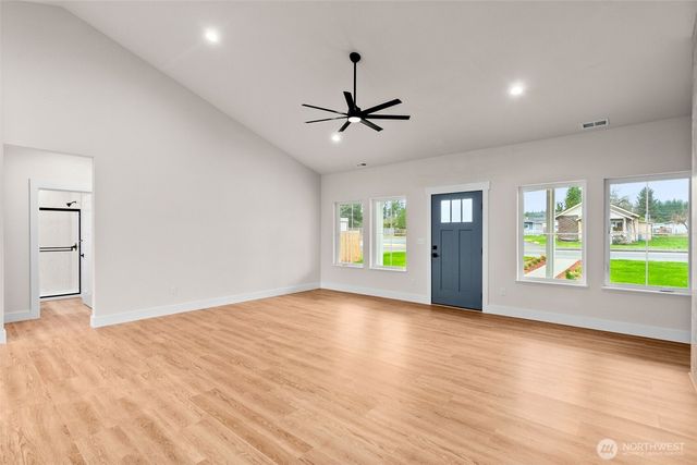 1421 W Main Street, Elma, WA 98541