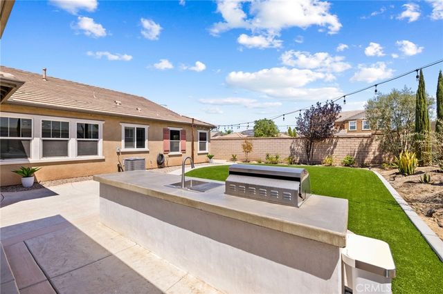 25431 Hitch Rail Lane, Menifee, CA 92584