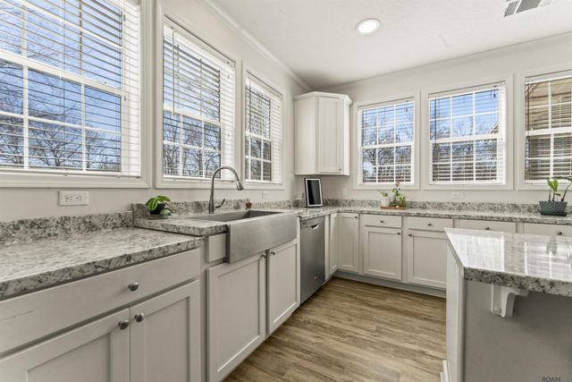 12068 Drozin Myers Rd, St Amant, LA 70774