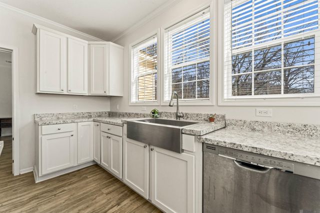 12068 Drozin Myers Rd, St Amant, LA 70774