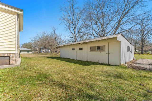 12068 Drozin Myers Rd, St Amant, LA 70774