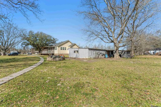 12068 Drozin Myers Rd, St Amant, LA 70774