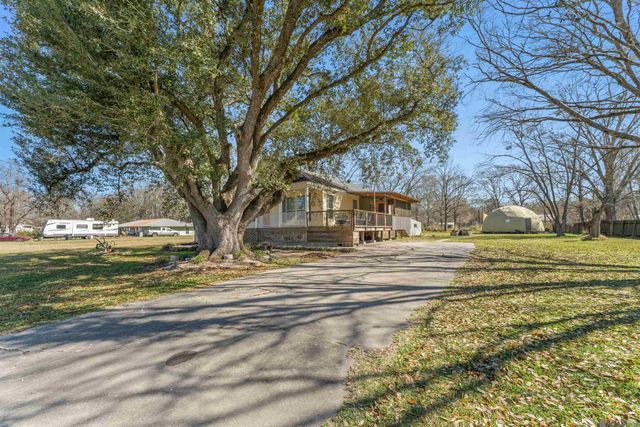 12068 Drozin Myers Rd, St Amant, LA 70774