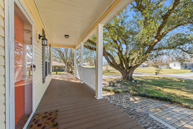 12068 Drozin Myers Rd, St Amant, LA 70774