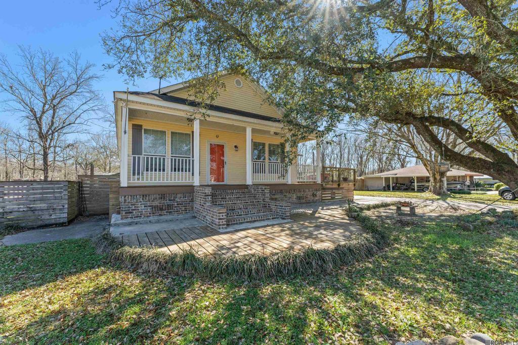 12068 Drozin Myers Rd, St Amant, LA 70774