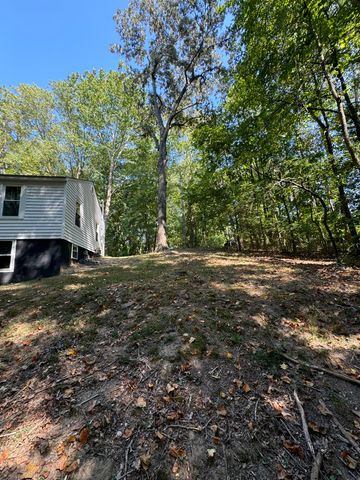 710 Third St, Paris, TN 38242