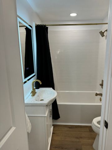 710 Third St, Paris, TN 38242