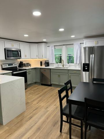 710 Third St, Paris, TN 38242