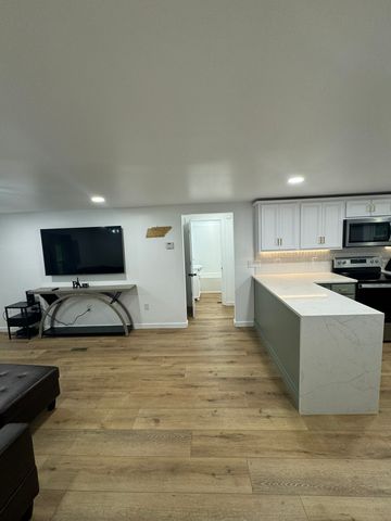 710 Third St, Paris, TN 38242