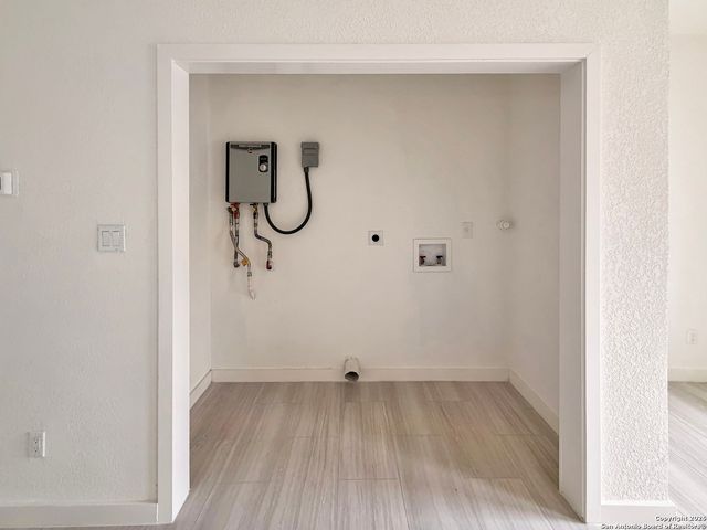 419 W Huisache, San Antonio, TX 78212