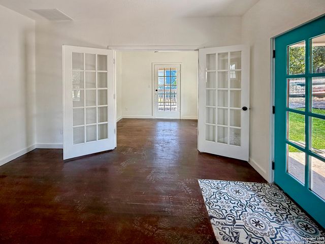 419 W Huisache, San Antonio, TX 78212