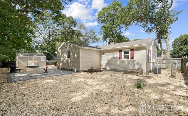 303 Chestnut Drive, Lacey, NJ 08734