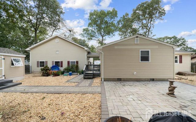 303 Chestnut Drive, Lacey, NJ 08734