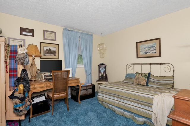 8861 Valley Circle Drive, Florence, KY 41042