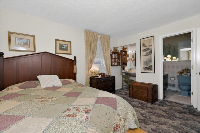 8861 Valley Circle Drive, Florence, KY 41042
