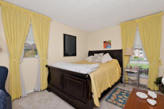 8861 Valley Circle Drive, Florence, KY 41042
