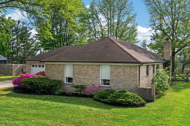 8861 Valley Circle Drive, Florence, KY 41042